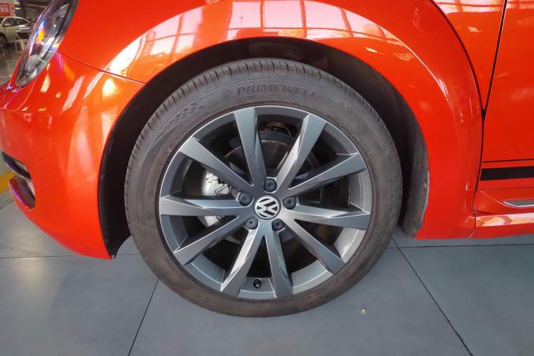 Used Volkswagen Beetle 2016 180TSI Club Edition Left Front Wheel Hub