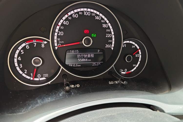 Used Volkswagen Beetle 2016 180TSI Club Edition Odometer Close Up