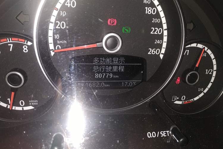 Used Volkswagen Beetle 2016 180TSI Club Edition Odometer Close Up