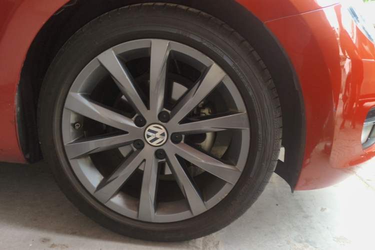 Used Volkswagen Beetle 2016 180TSI Club Edition Right Front Wheel Hub