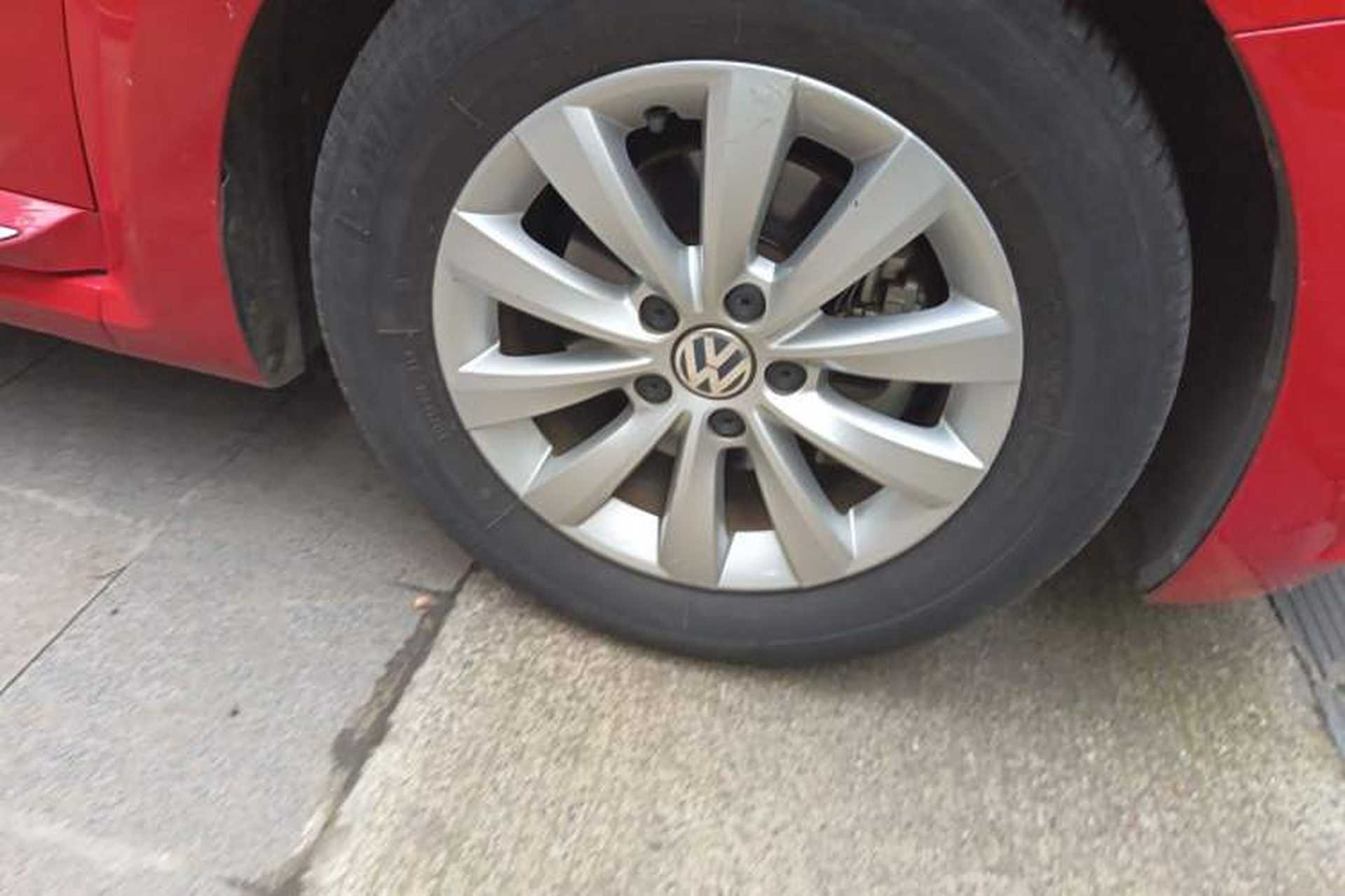 Used Volkswagen Beetle 2016 180TSI Club Edition Right Front Wheel Hub