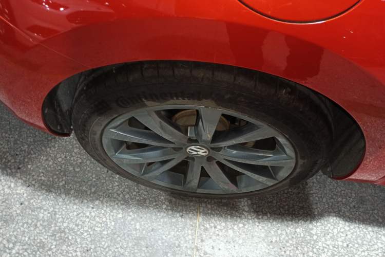 Used Volkswagen Beetle 2016 180TSI Club Edition Right Rear Wheel Hub