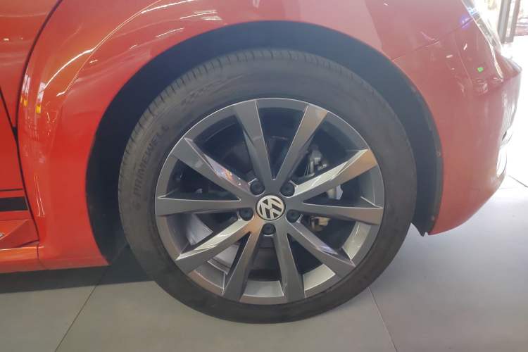 Used Volkswagen Beetle 2016 180TSI Club Edition Right Rear Wheel Hub