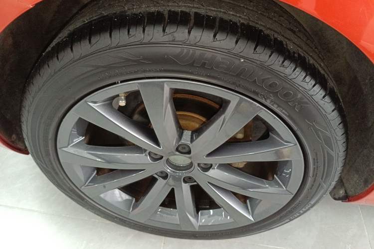 Used Volkswagen Beetle 2016 180TSI Club Edition Right Rear Wheel Hub