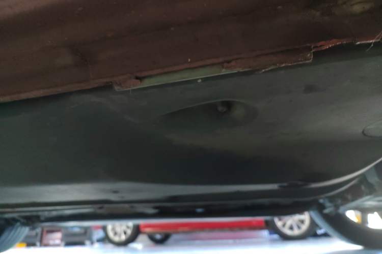 Used Volkswagen Beetle 2016 180TSI Club Edition Right Side Sill