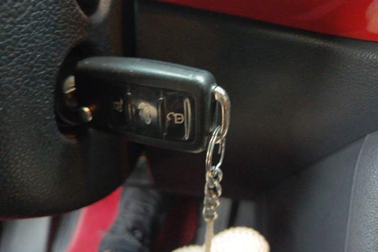 Used Volkswagen Beetle 2016 180TSI Club Edition Vehicle Key