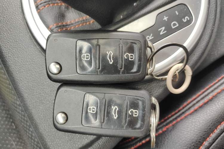Used Volkswagen Beetle 2016 180TSI Club Edition Vehicle Key