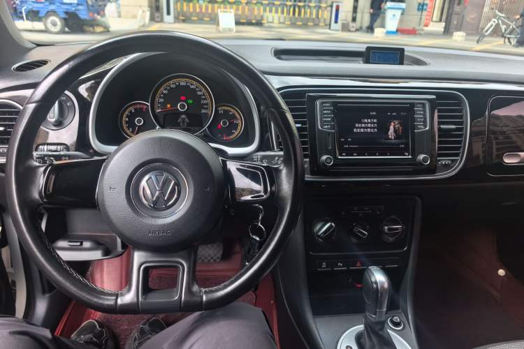 Used Volkswagen Beetle 2016 180TSI Dune Off-Road Edition Center Console