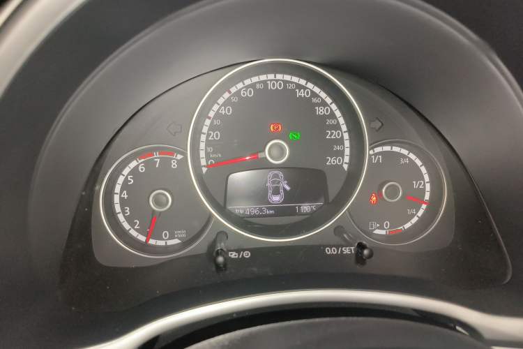 Used Volkswagen Beetle 2016 180TSI Club Edition Instrument Cluster