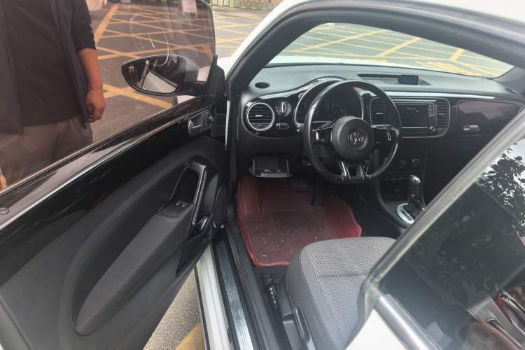 Used Volkswagen Beetle 2016 180TSI Dune Off-Road Edition Interior 3