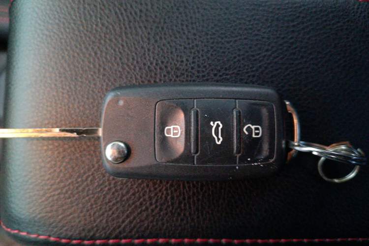Used Volkswagen Beetle 2016 180TSI Club Edition Vehicle Key