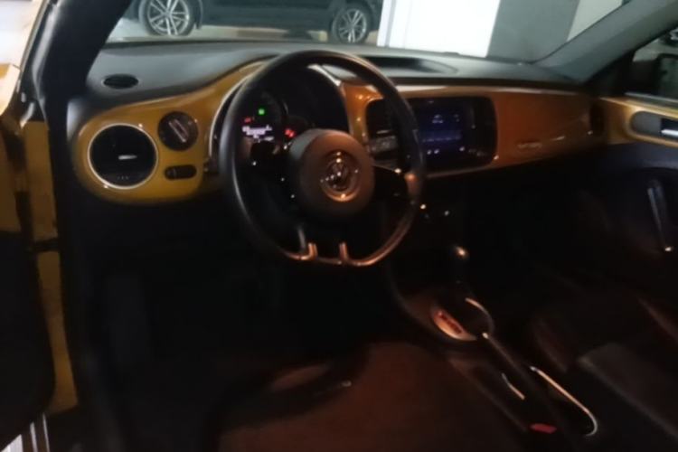 Used Volkswagen Beetle 2016 180TSI Dune Off-Road Edition Center Console