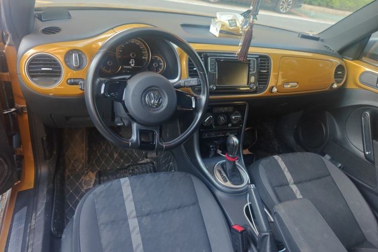 Used Volkswagen Beetle 2016 180TSI Dune Off-Road Edition Center Console