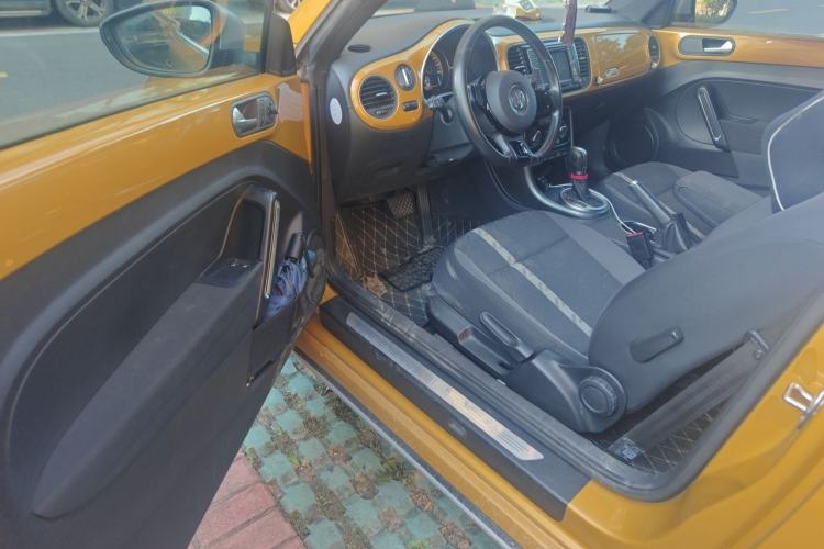 Used Volkswagen Beetle 2016 180TSI Dune Off-Road Edition Driver Seat