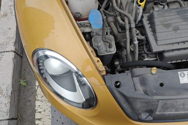 Used Volkswagen Beetle 2016 280TSI Dune Off-Road Edition Engine Bay Right