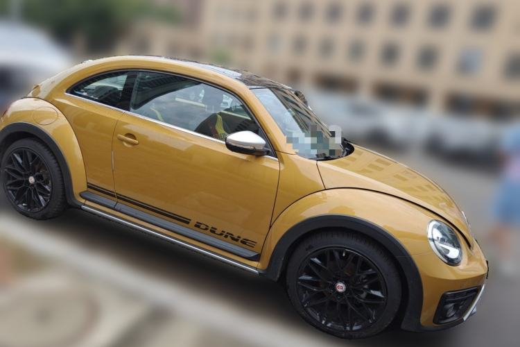 Used Volkswagen Beetle 2016 280TSI Dune Off-Road Edition Front Right 45 Deg
