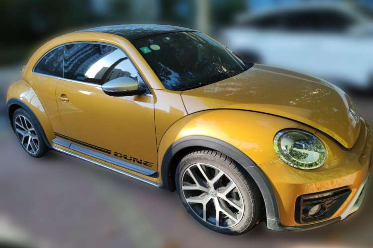 Used Volkswagen Beetle 2016 280TSI Dune Off-Road Edition Front Right 45 Deg