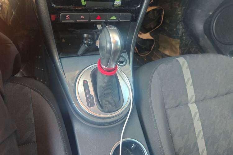 Used Volkswagen Beetle 2016 180TSI Dune Off-Road Edition Gear Lever
