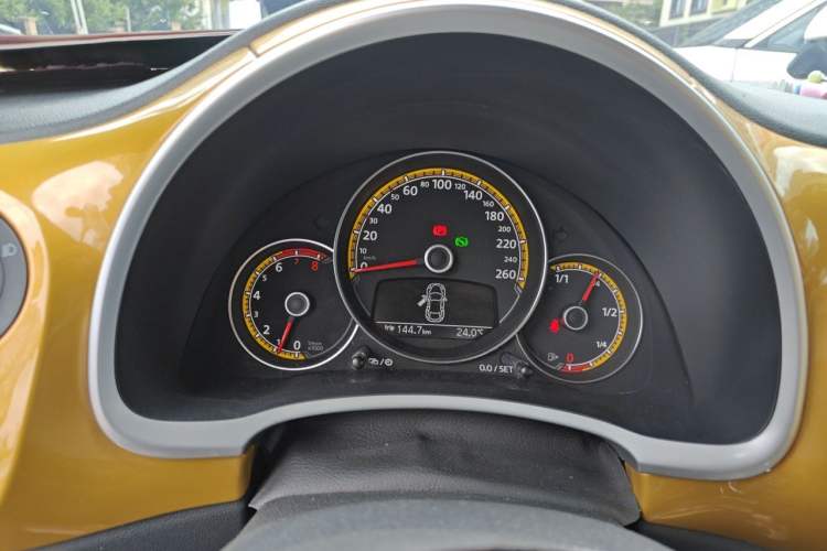Used Volkswagen Beetle 2016 280TSI Dune Off-Road Edition Instrument Cluster