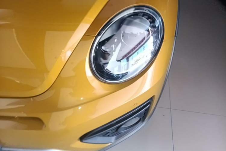 Used Volkswagen Beetle 2016 180TSI Dune Off-Road Edition Left Front Headlight