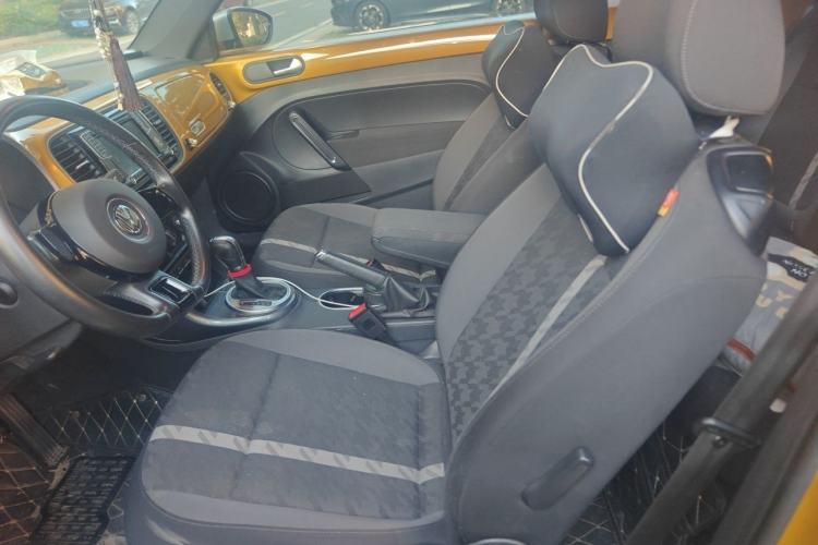Used Volkswagen Beetle 2016 180TSI Dune Off-Road Edition Left Front Seat