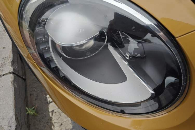 Used Volkswagen Beetle 2016 280TSI Dune Off-Road Edition Right Front Headlight