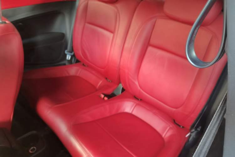 Used Volkswagen Beetle 2017 180TSI Yile Edition Interior 4