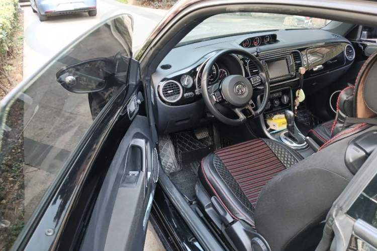 Used Volkswagen Beetle 2017 180TSI Shangle Edition Interior 4