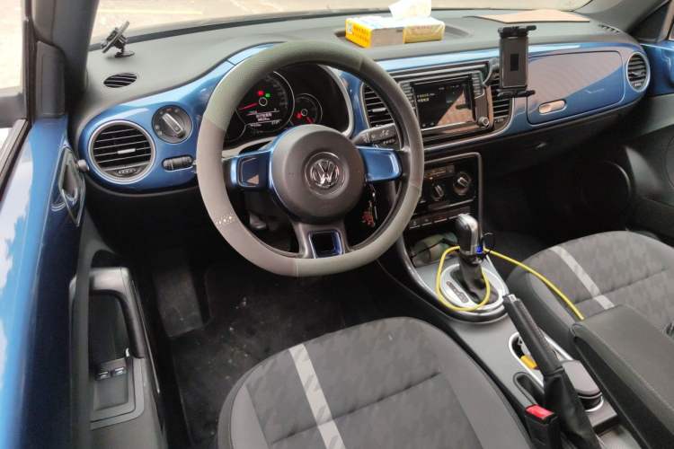 Used Volkswagen Beetle 2017 180TSI Shangle Edition Center Console