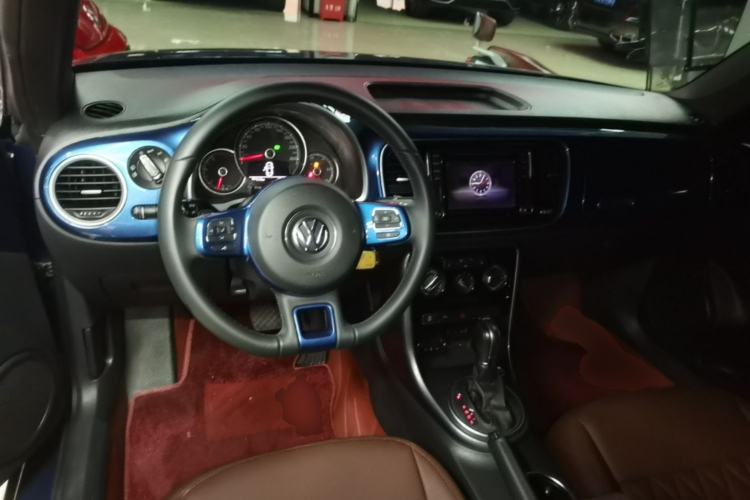 Used Volkswagen Beetle 2017 180TSI Shangle Edition Center Console