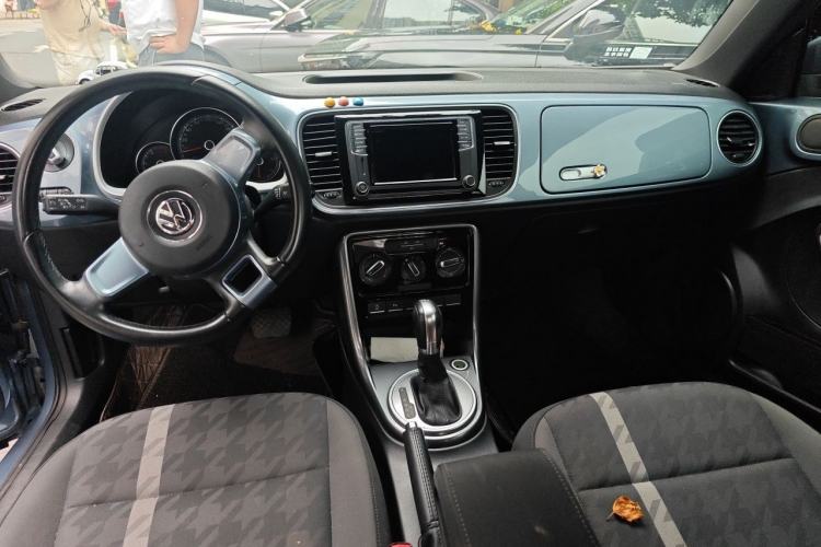 Used Volkswagen Beetle 2017 180TSI Yile Edition Center Console