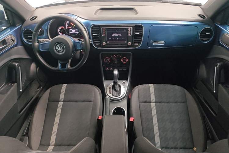 Used Volkswagen Beetle 2017 180TSI Shangle Edition Center Console