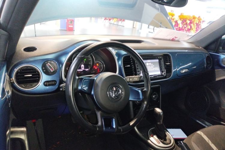 Used Volkswagen Beetle 2017 180TSI Yile Edition Center Console