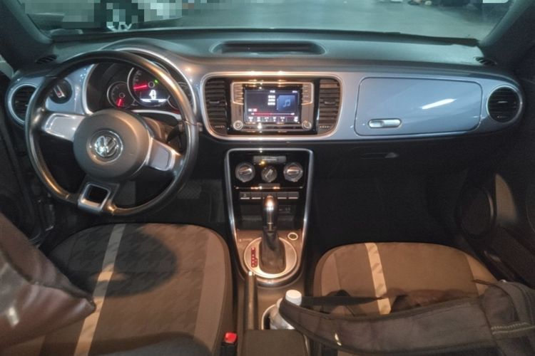 Used Volkswagen Beetle 2017 180TSI Yile Edition Center Console