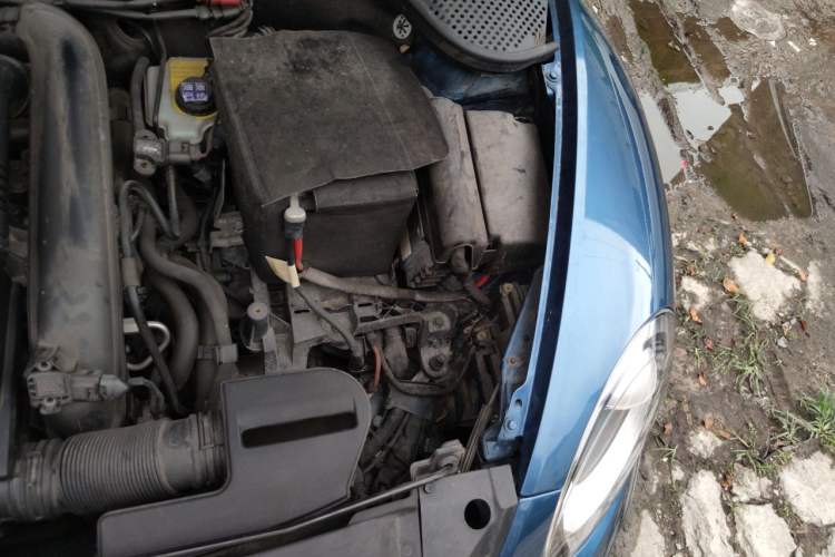Used Volkswagen Beetle 2017 180TSI Shangle Edition Engine Bay Left