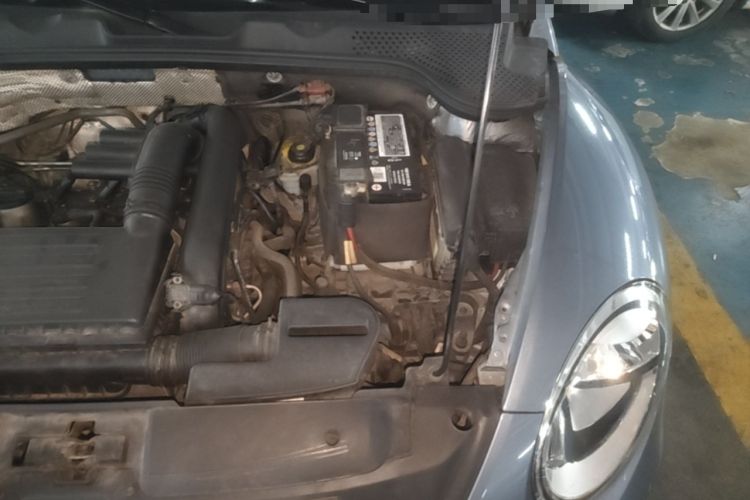 Used Volkswagen Beetle 2017 180TSI Yile Edition Engine Bay Left