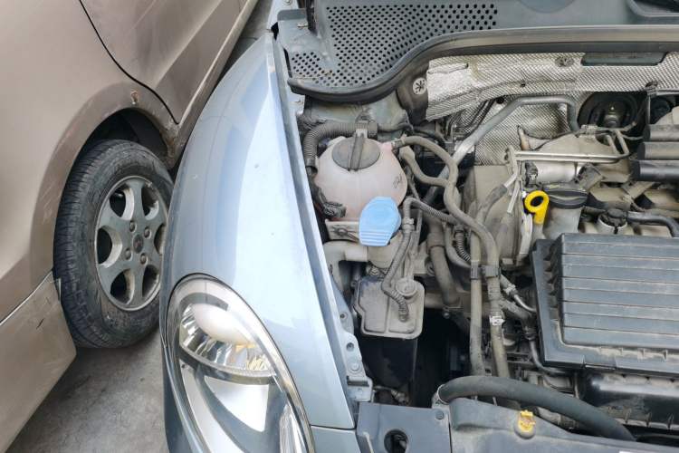 Used Volkswagen Beetle 2017 180TSI Yile Edition Engine Bay Right