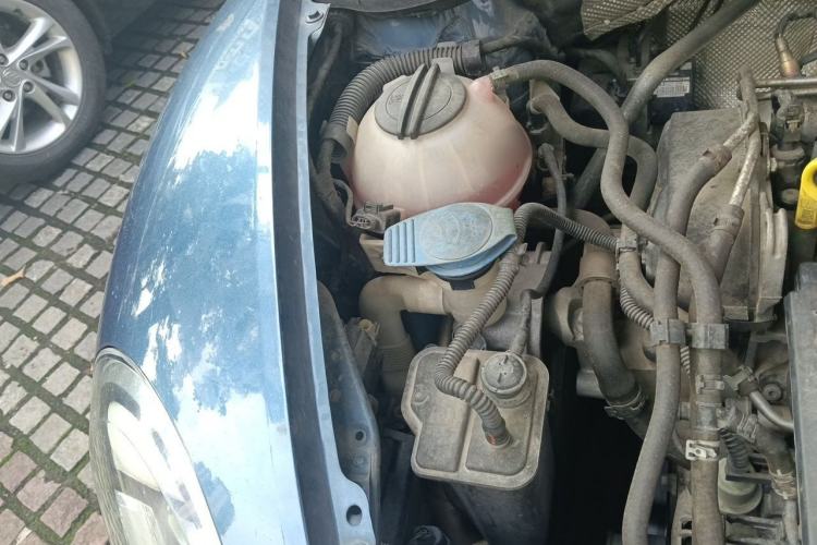 Used Volkswagen Beetle 2017 180TSI Yile Edition Engine Bay Right