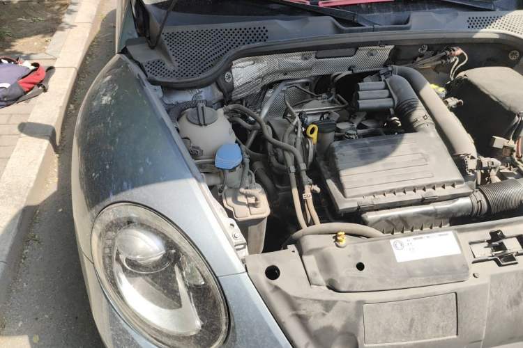 Used Volkswagen Beetle 2017 180TSI Yile Edition Engine Bay Right