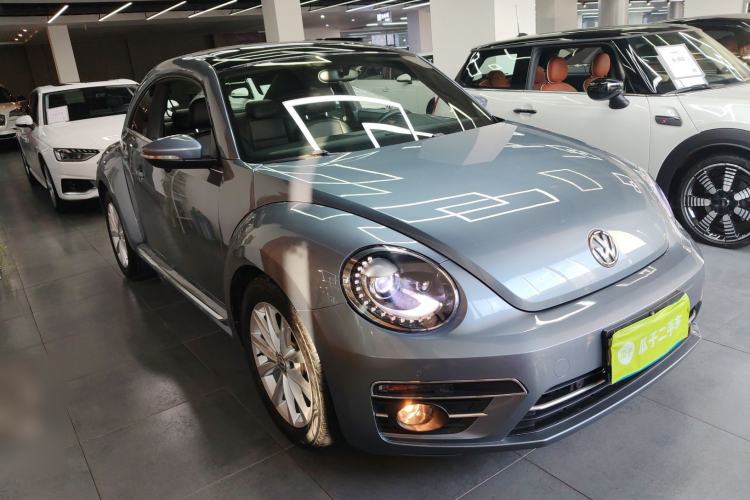 Used Volkswagen Beetle 2017 180TSI Shangle Edition Front Right 45 Deg