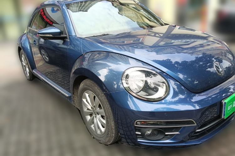 Used Volkswagen Beetle 2017 180TSI Yile Edition Front Right 45 Deg