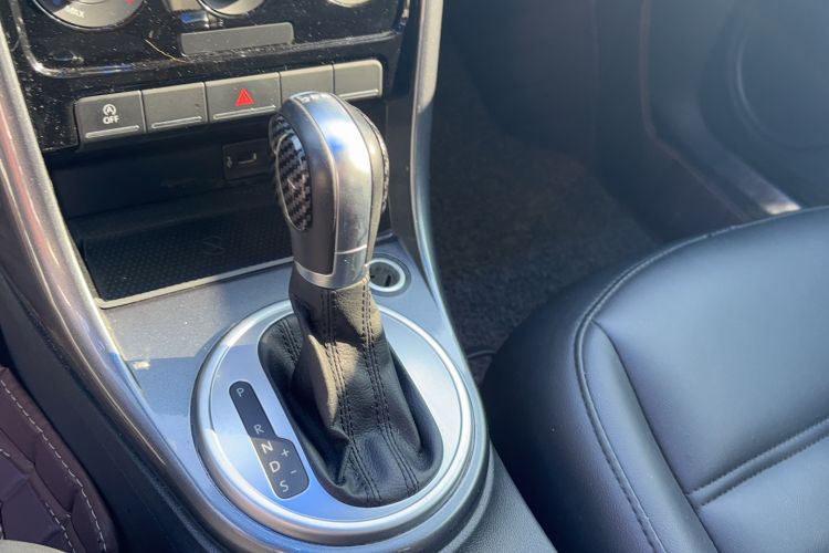 Used Volkswagen Beetle 2017 180TSI Yile Edition Gear Lever