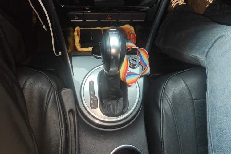 Used Volkswagen Beetle 2017 180TSI Yile Edition Gear Lever