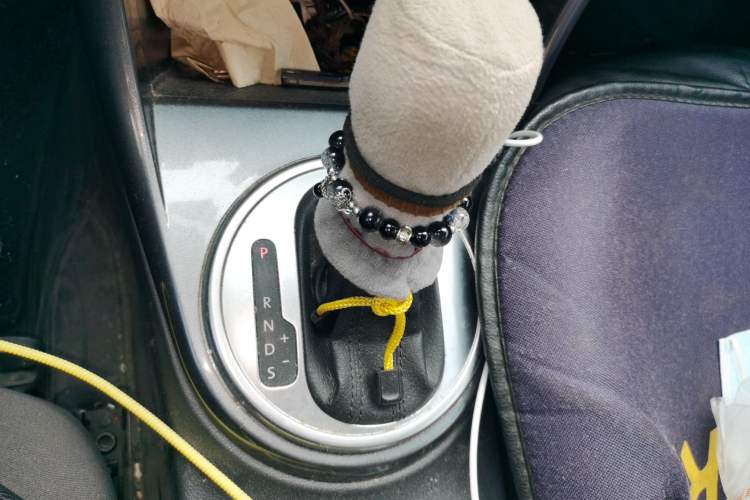 Used Volkswagen Beetle 2017 180TSI Yile Edition Gear Lever
