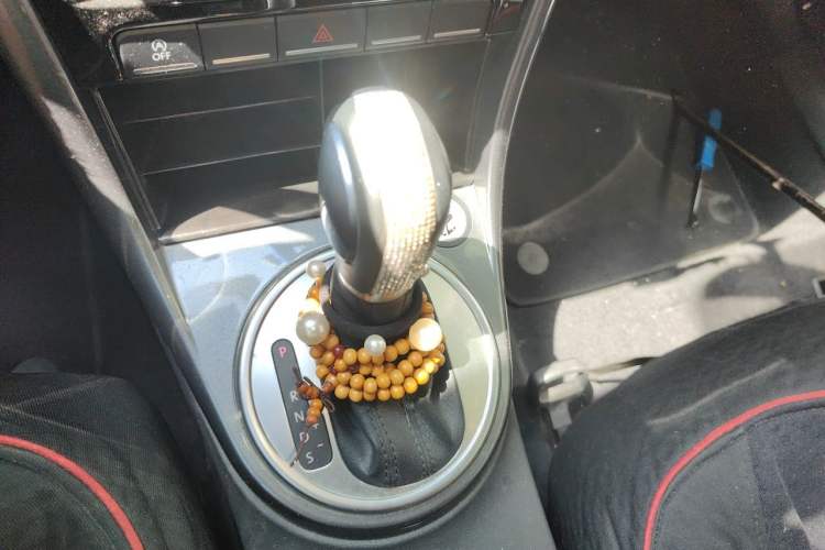 Used Volkswagen Beetle 2017 180TSI Yile Edition Gear Lever
