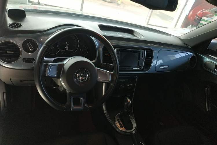 Used Volkswagen Beetle 2017 180TSI Yile Edition Interior 2