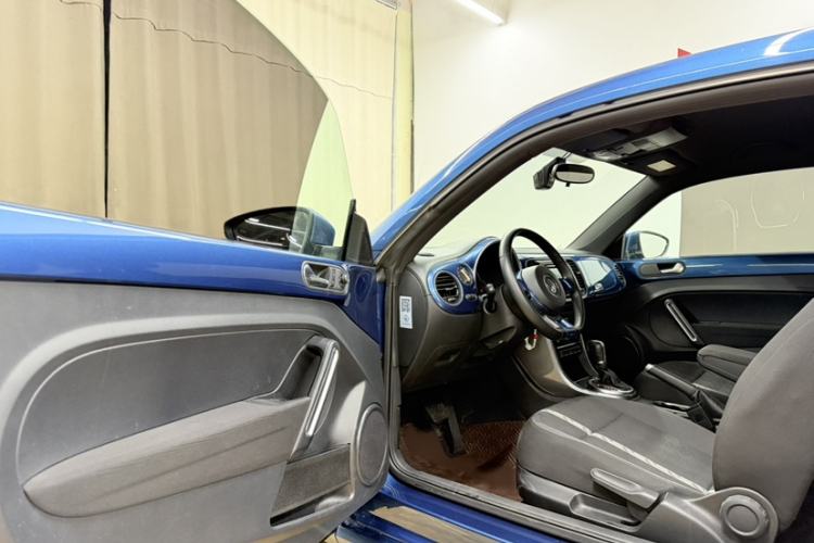 Used Volkswagen Beetle 2017 180TSI Yile Edition Interior 3
