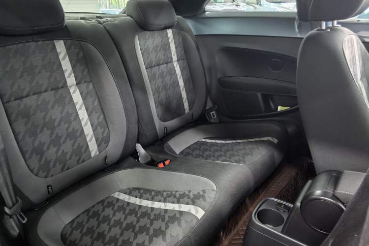 Used Volkswagen Beetle 2017 280TSI Zongle Edition Interior 4