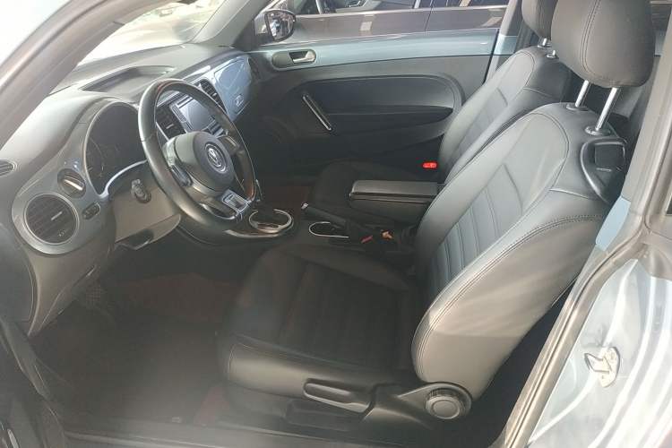 Used Volkswagen Beetle 2017 180TSI Yile Edition Left Front Seat