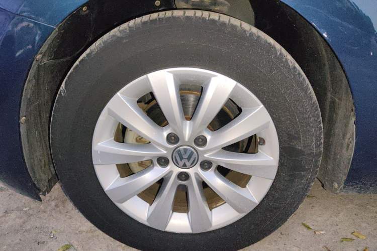 Used Volkswagen Beetle 2017 180TSI Yile Edition Left Front Wheel Hub